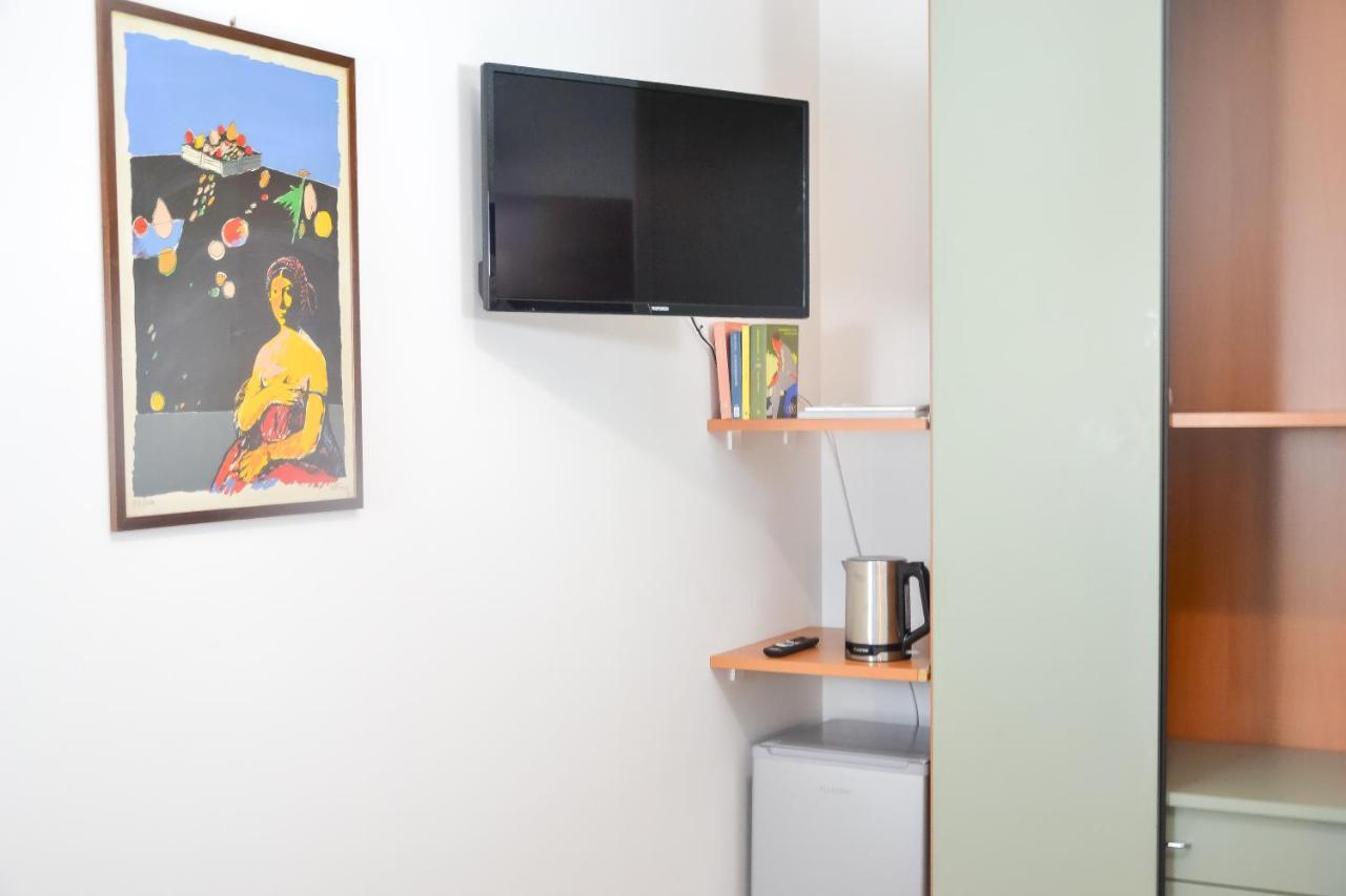 Flatmilan Hotel Cernusco Sul Naviglio Bagian luar foto
